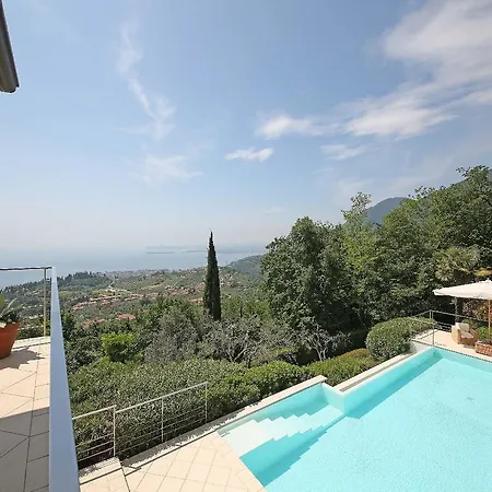 Villa Chiara *